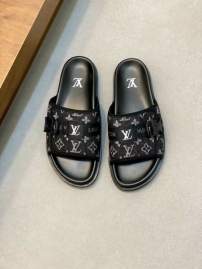 Picture of Louis Vuitton Slippers _SKULVsz38-46hnh03221029